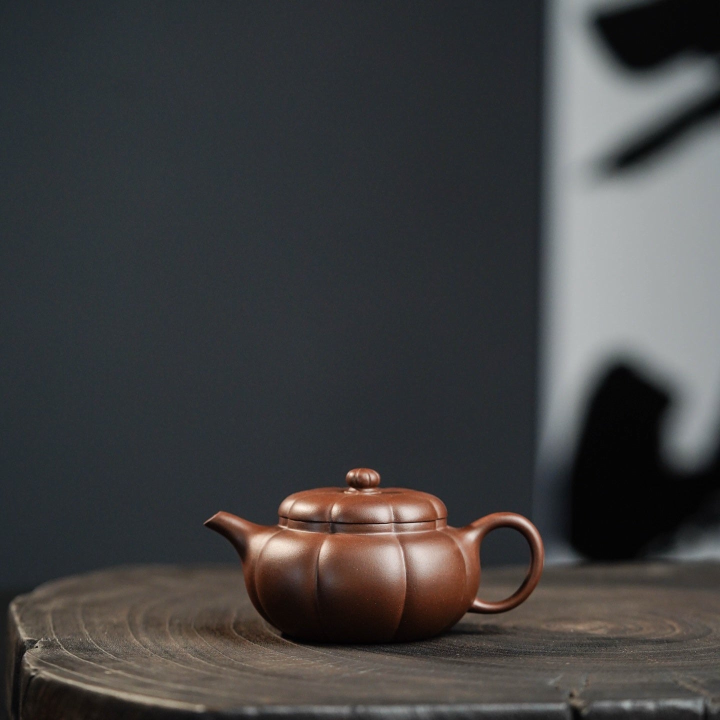 Mei Hua Ju Shi 130cc - Yixing Handmade Teapot 江苏宜兴