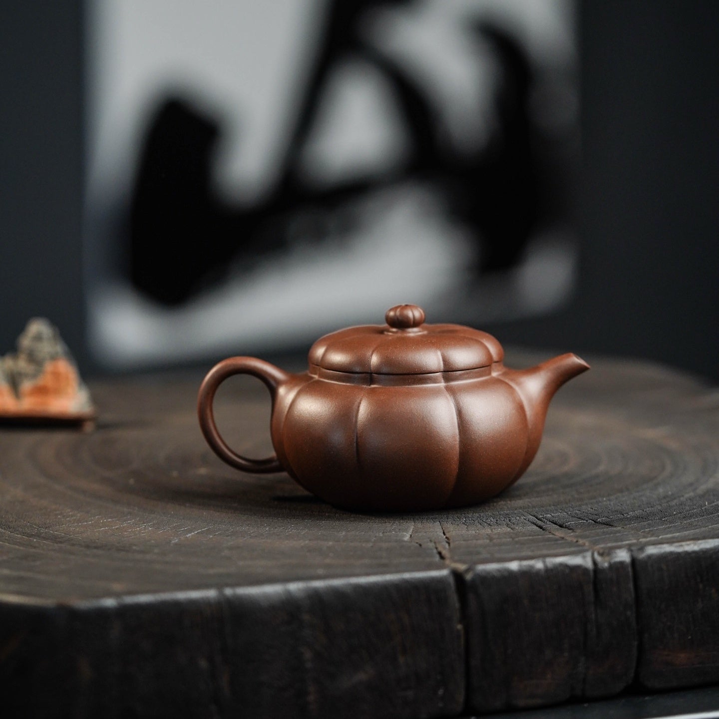 Mei Hua Ju Shi 130cc - Yixing Handmade Teapot 江苏宜兴