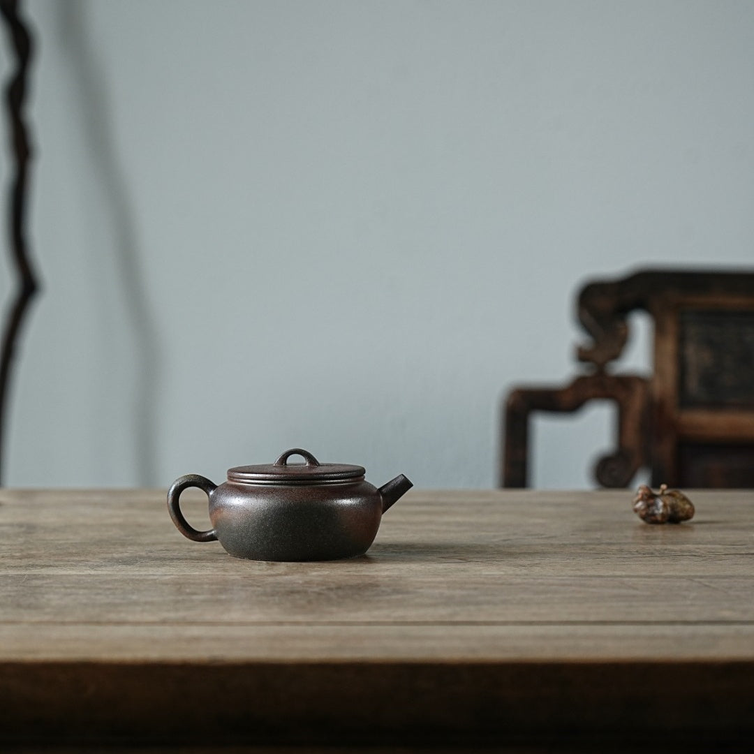 Da Bin Shi Yi 170cc - Yixing Handmade Teapot 江苏宜兴