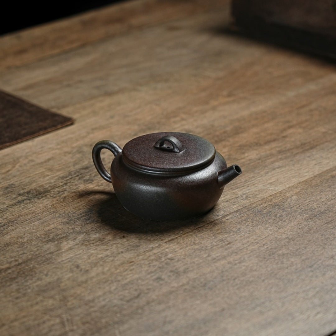 Da Bin Shi Yi 170cc - Yixing Handmade Teapot 江苏宜兴