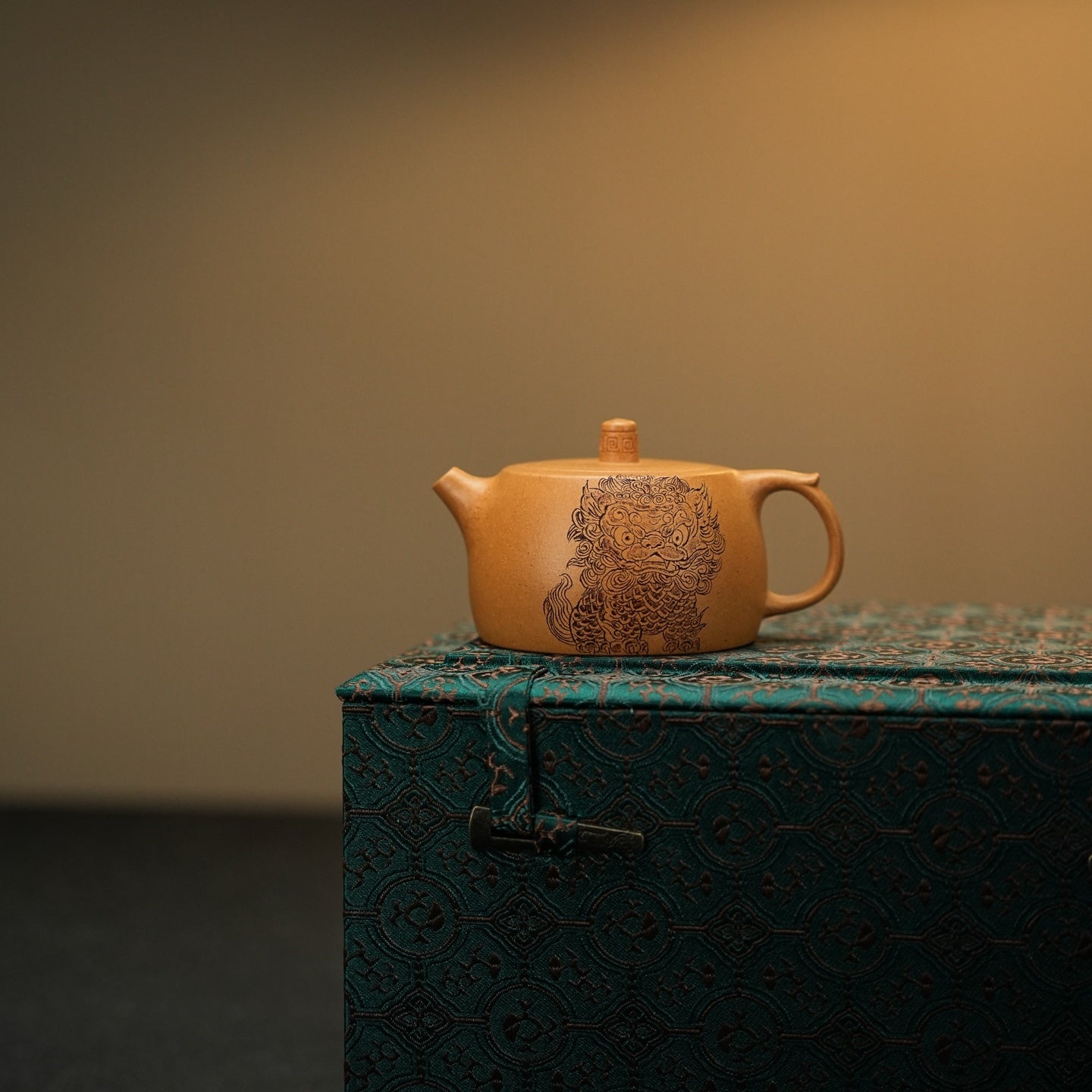 Jing Duo 120cc - Yixing Handmade Teapot 江苏宜兴