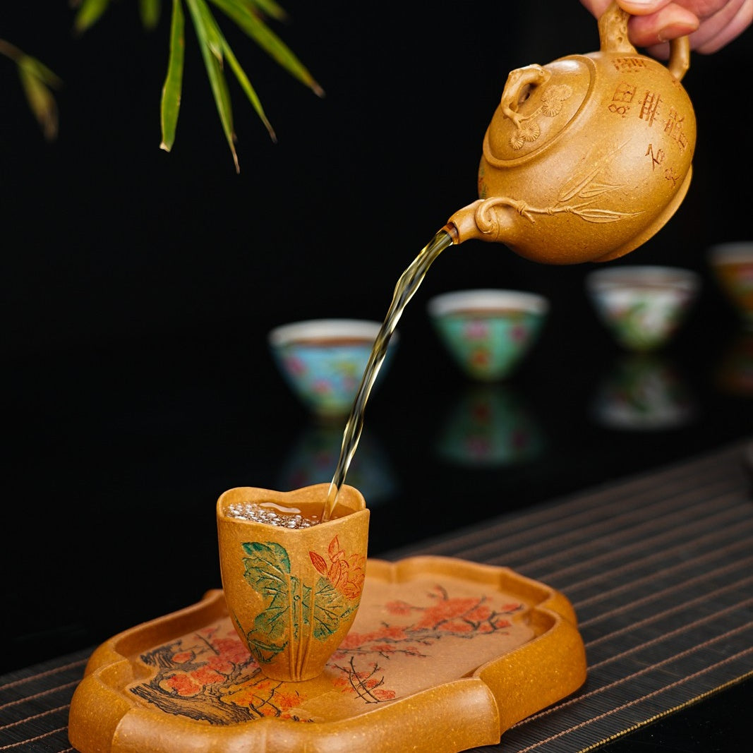 Song Zhu Mei 200cc - Yixing Handmade Teapot.