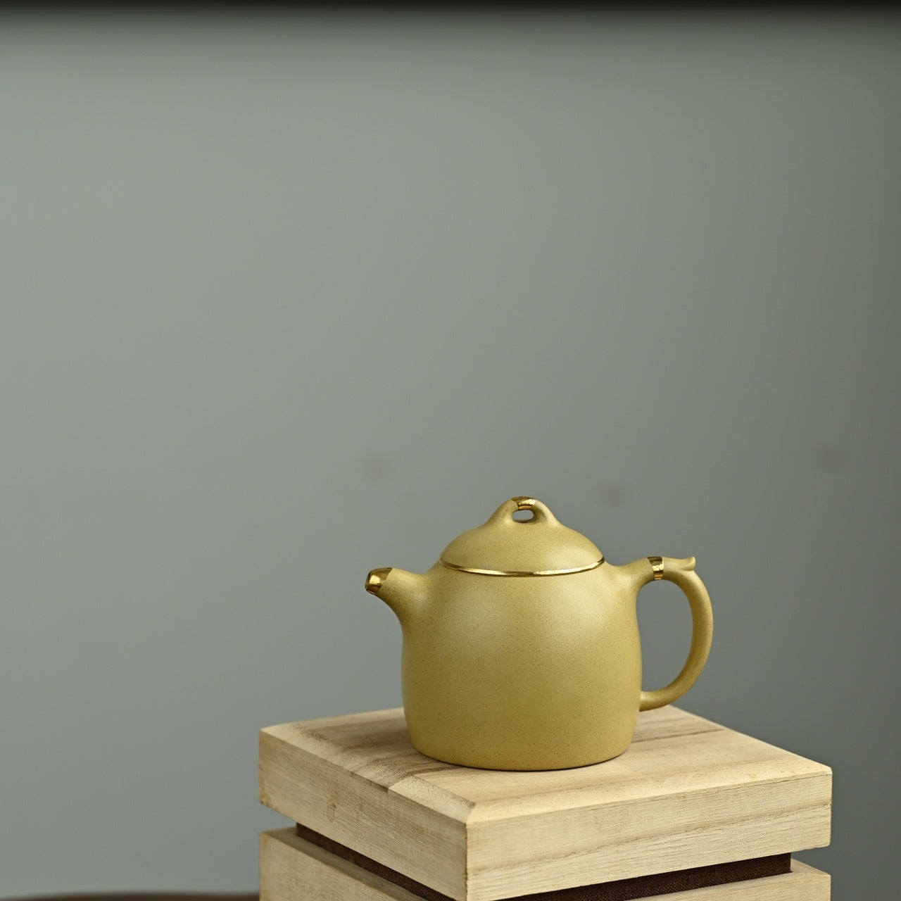 Qin Quan 230cc - Yixing Handmade Teapot.