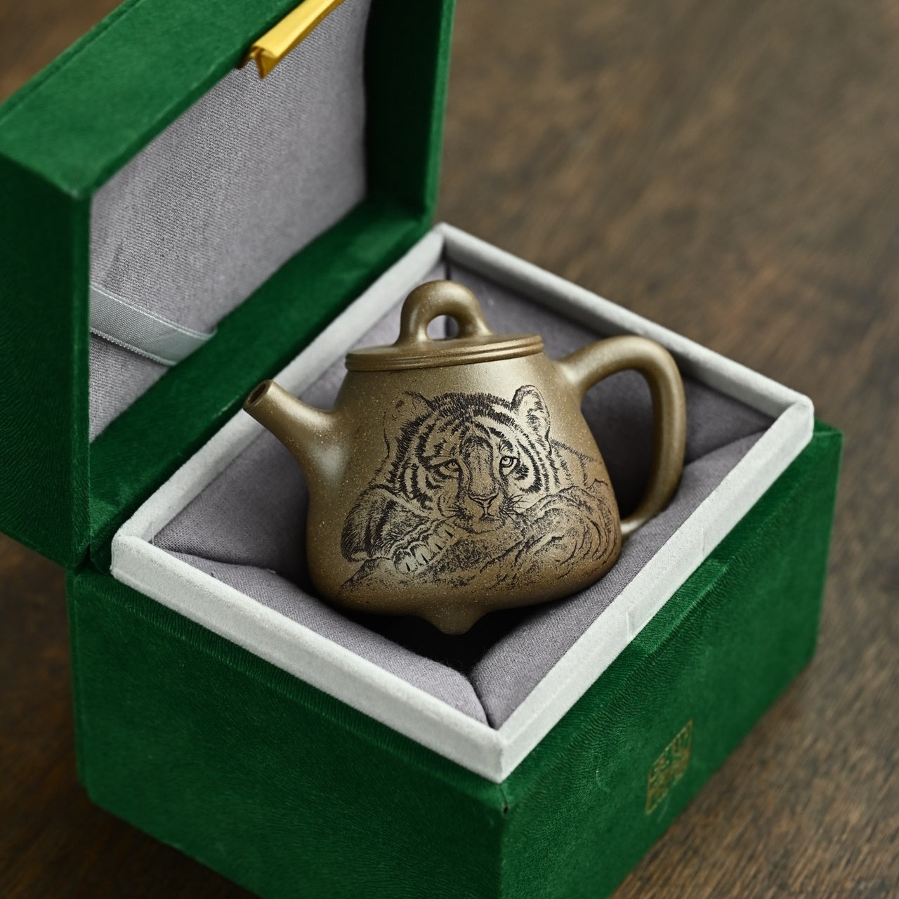 Dai Meng Piao 150cc - Yixing Handmade Teapot.