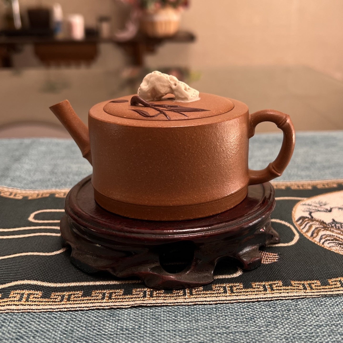 Tai Hu Shi Zhu 120cc - Yixing Handmade Teapot.