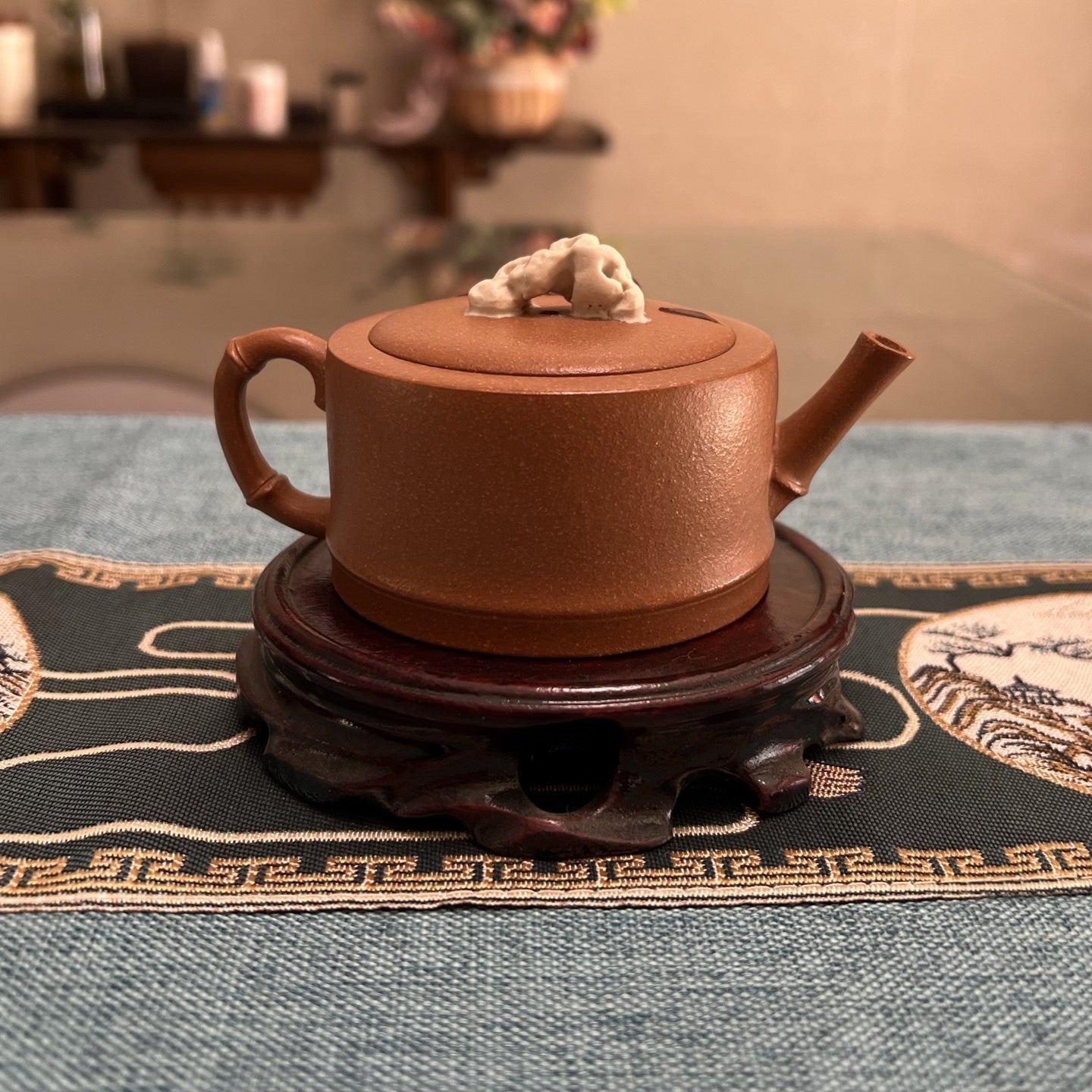 Tai Hu Shi Zhu 120cc - Yixing Handmade Teapot.