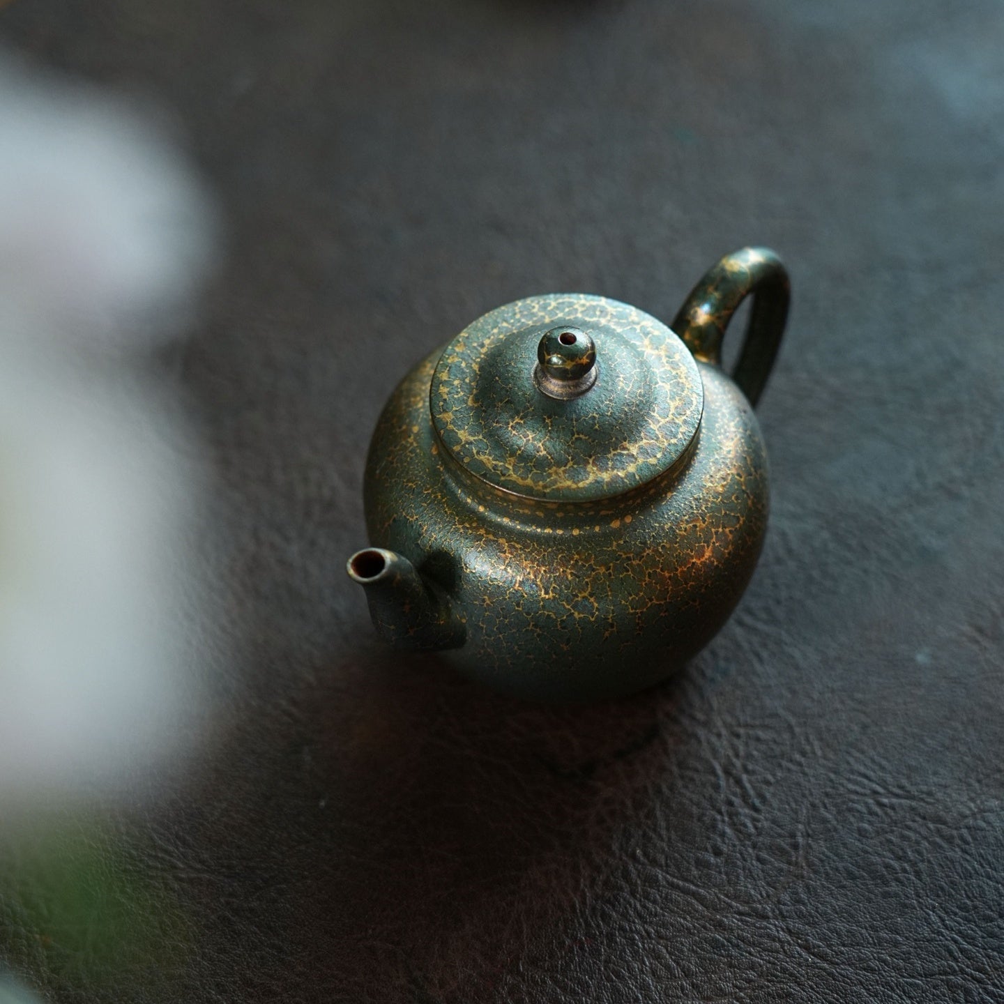 Gu Lian Zi 110cc - Yixing Handmade Teapot.