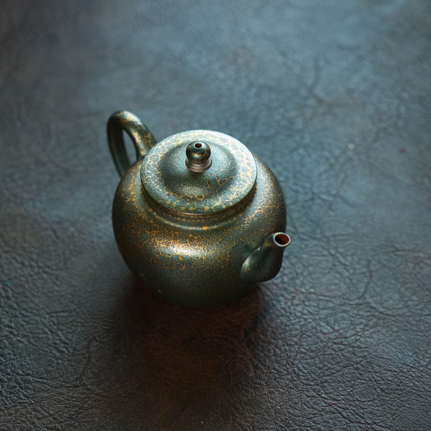 Gu Lian Zi 110cc - Yixing Handmade Teapot.