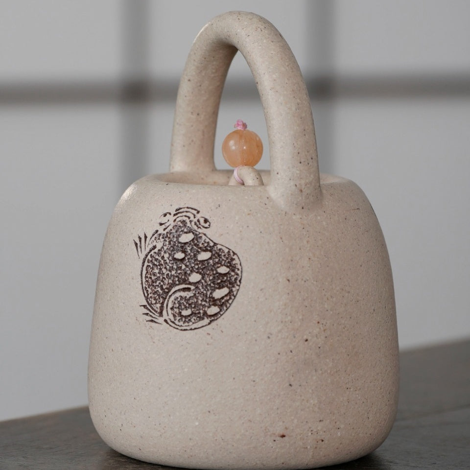 Qie Man Ti Liang - Yixing Handmade Teapot.