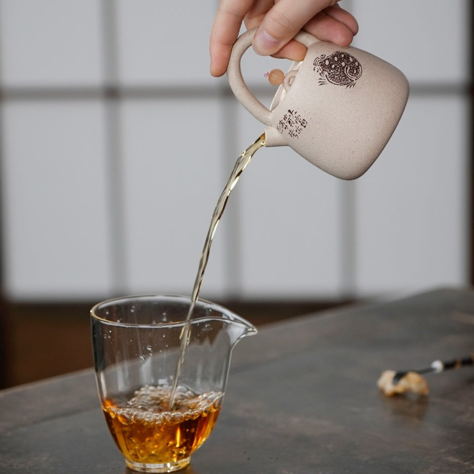 Qie Man Ti Liang - Yixing Handmade Teapot.