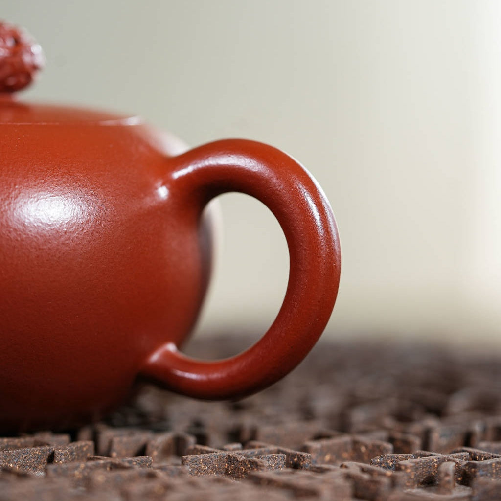 Long Zhu 150cc - Yixing Handmade Teapot.
