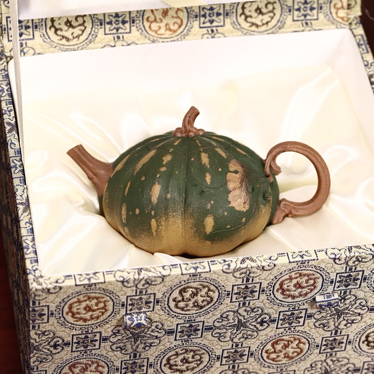Gua Yu 165cc - Yixing Handmade Teapot.