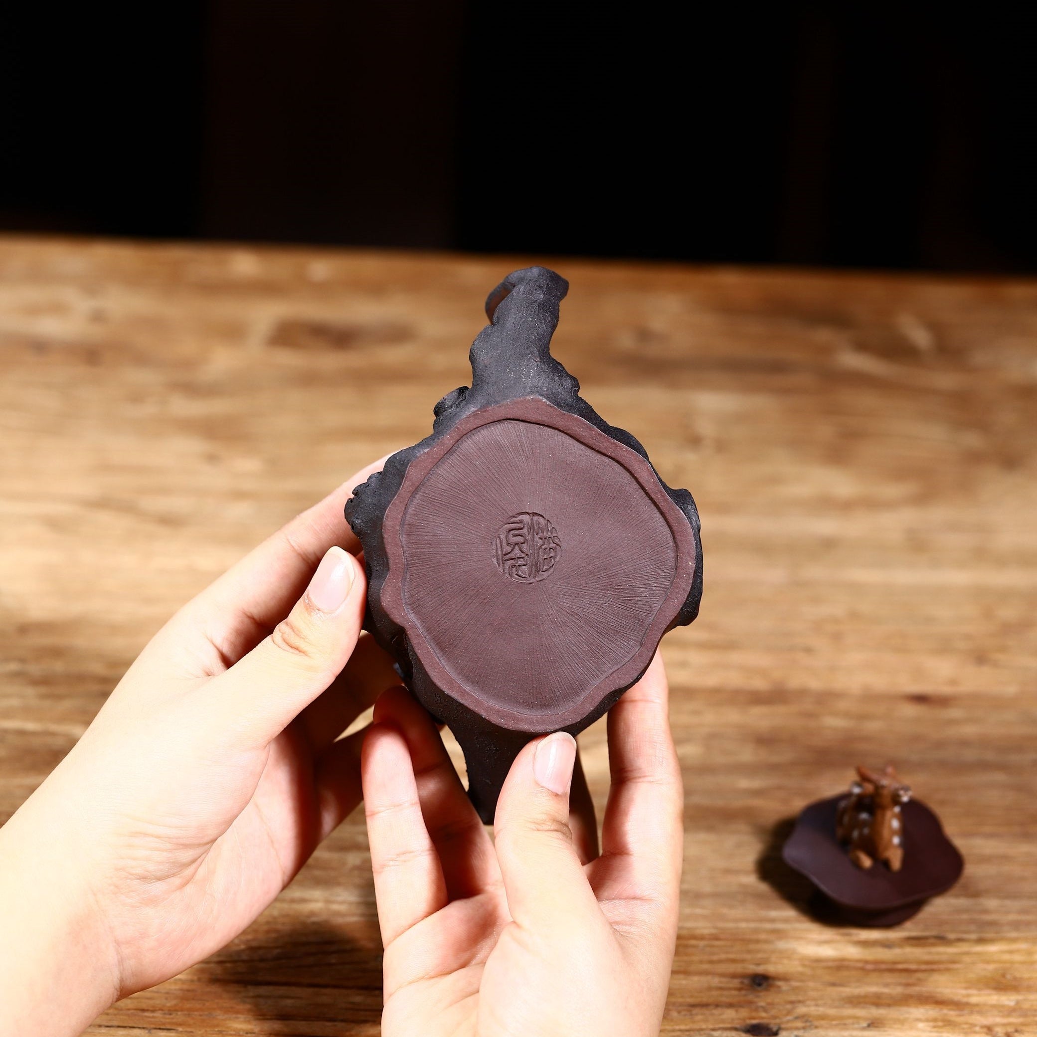 Yi Lu Lian Sheng 200cc - Yixing Handmade Teapot.