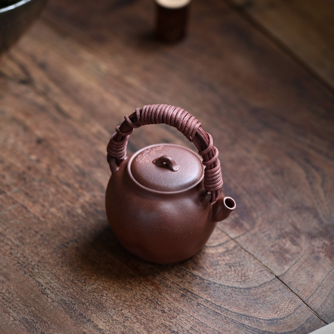 Mei Hua Ti Liang 150cc - Yixing Handmade Teapot.