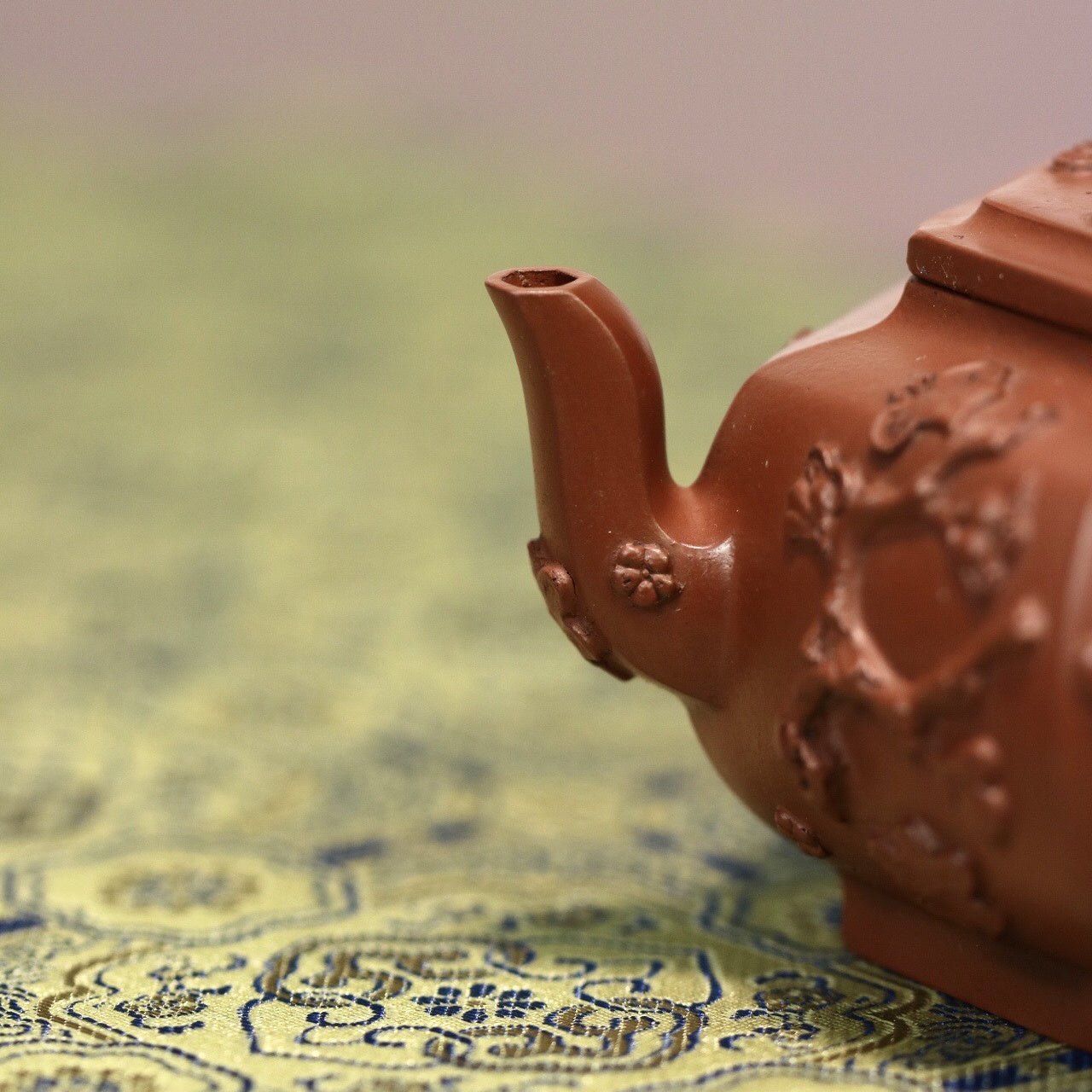 Liu Fang Xue Hua 120cc - Yixing Handmade Teapot.