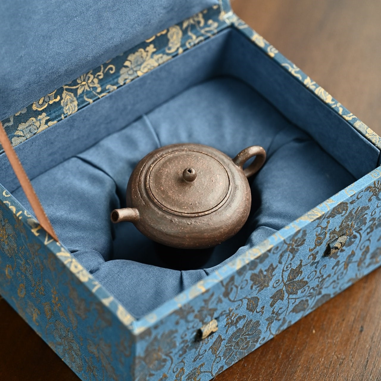 Xiang Yu 40cc - Yixing Handmade Teapot.