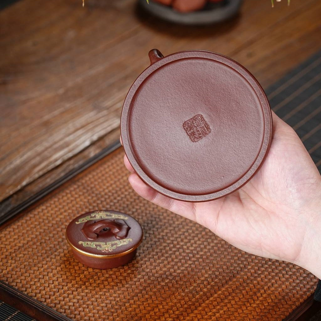 Ru Yi Bian Piao - Yixing Handmade Teapot.