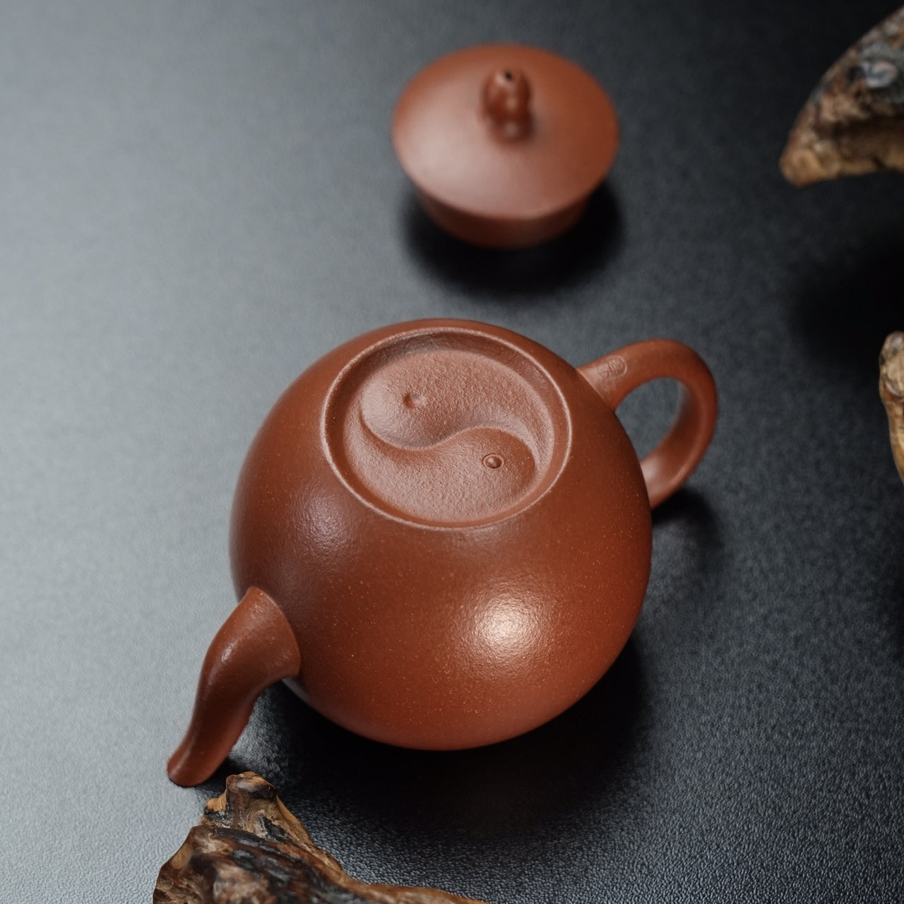 Mei Ren Jian 180cc - Yixing Handmade Teapot.