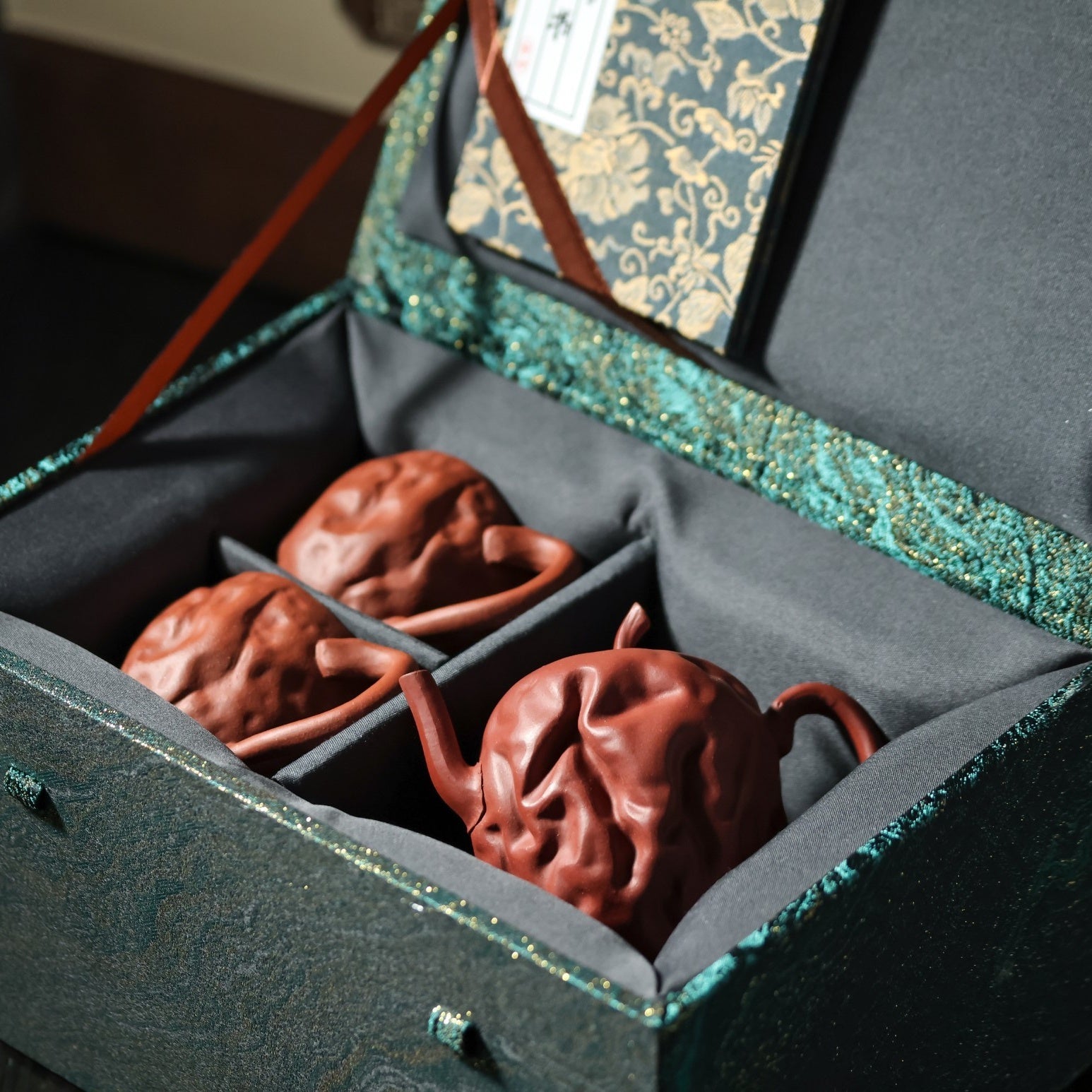 Hong Zao Set 150cc - Yixing Handmade Teapot 江苏宜兴