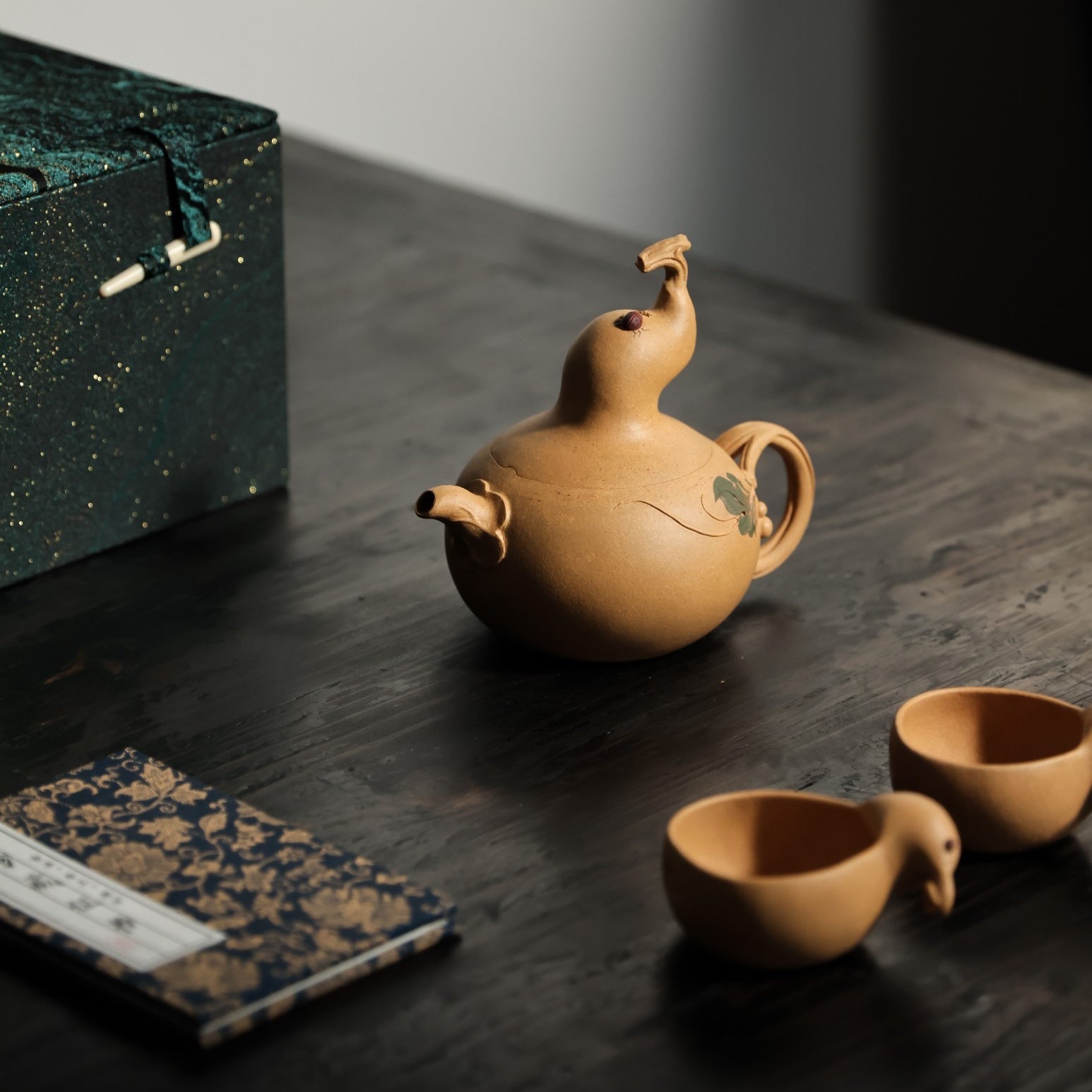 Piao Chong Set - Yixing Handmade Teapot 江苏宜兴