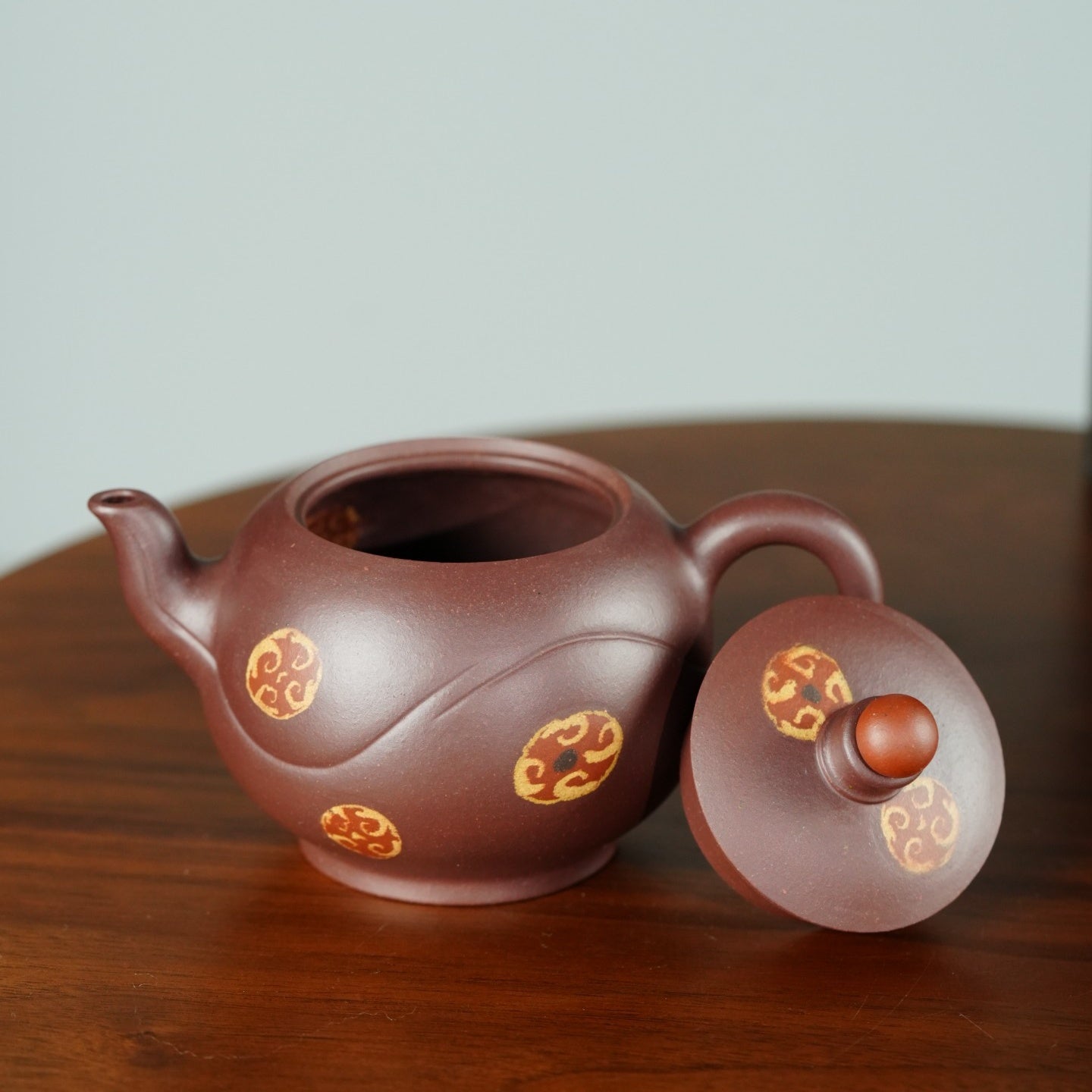 Shi Lai Yun Zhuan 230cc - Yixing Handmade Teapot 【DM for price】 江苏宜兴