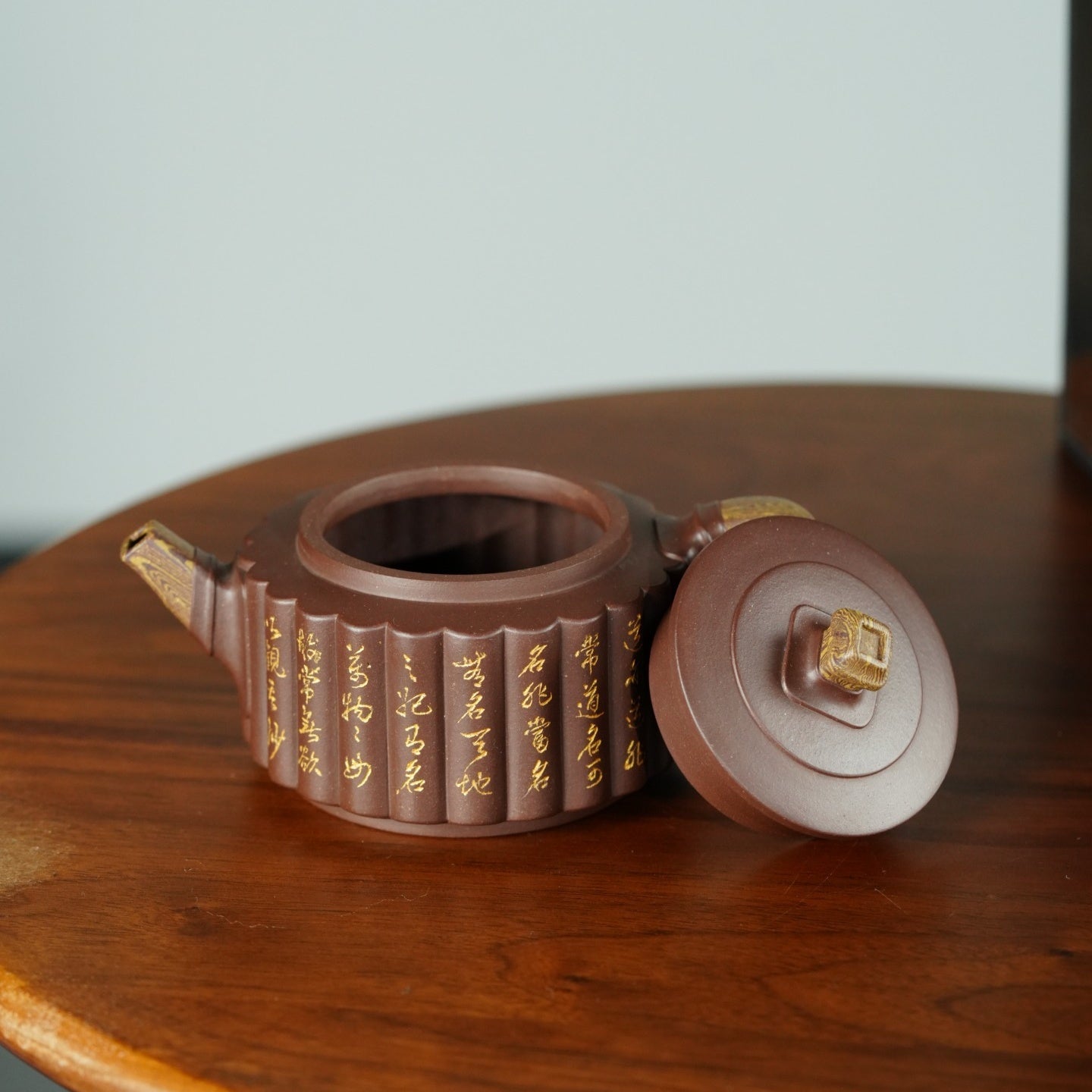 Fu Gui Zhu 225cc - Yixing Handmade Teapot 【DM for price】 江苏宜兴