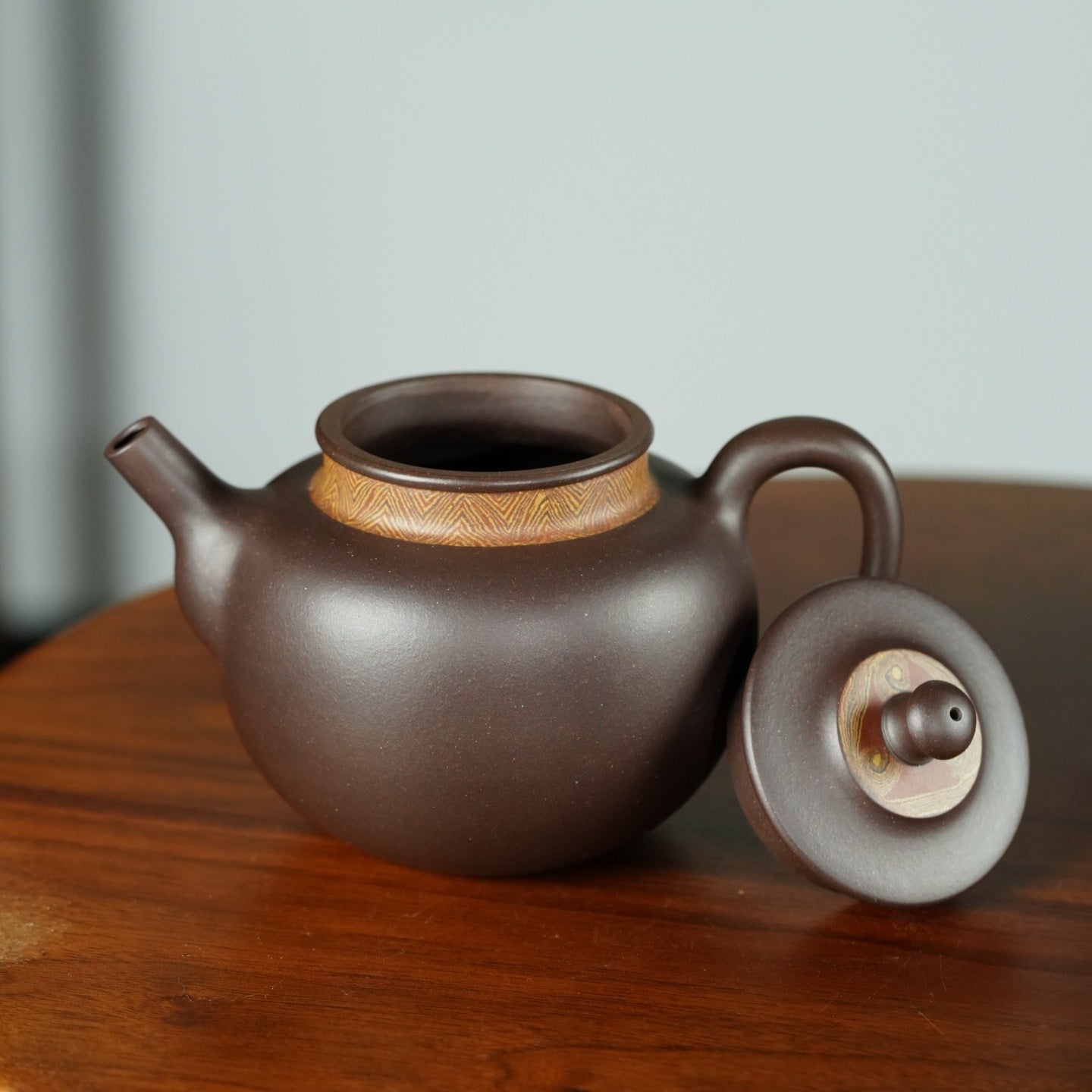 Tao Yun 420cc - Yixing Handmade Teapot 【DM for price】 江苏宜兴