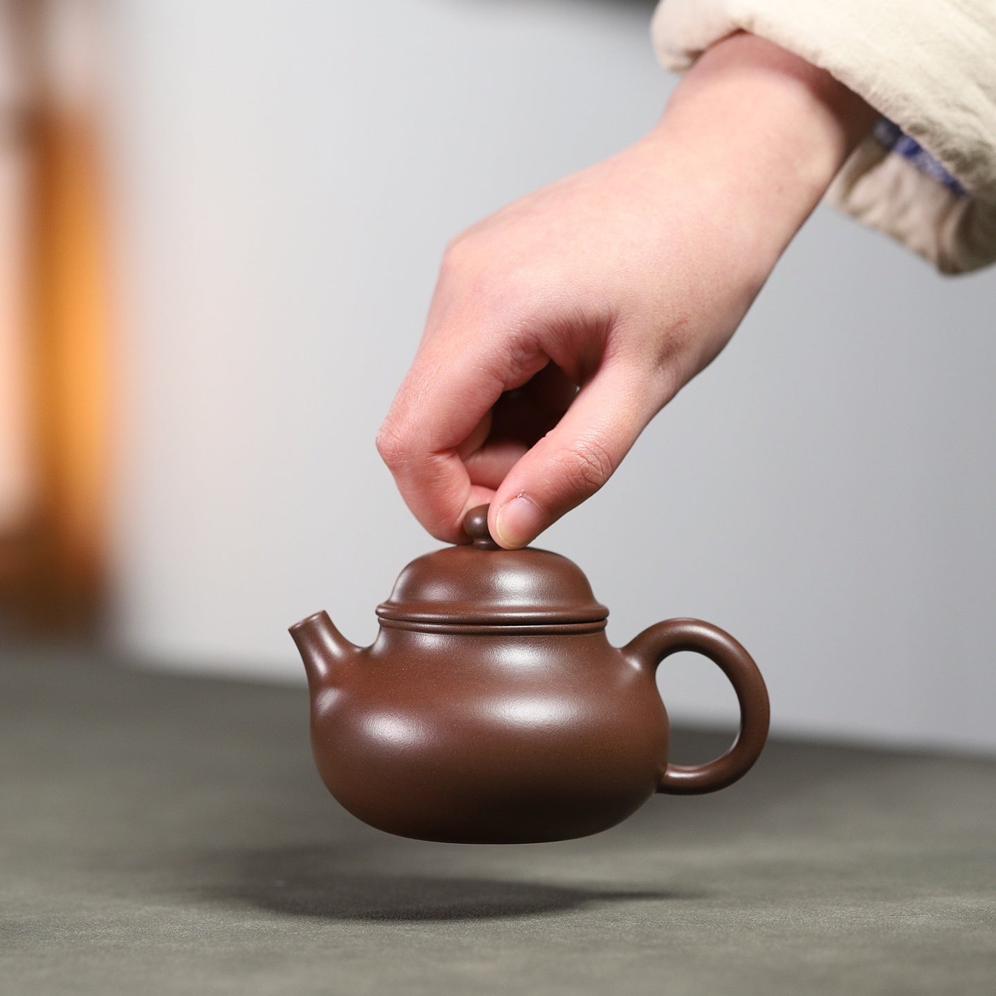 Rong Tian 160cc - Yixing Handmade Teapot 江苏宜兴