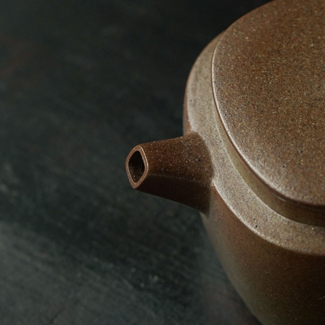 Da Bin Yao Yuan 130cc - Yixing Handmade Teapot 江苏宜兴