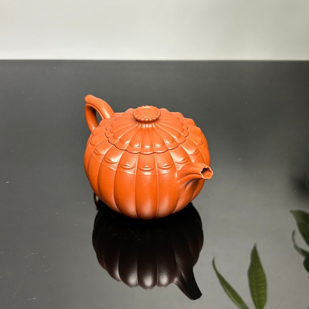 Jin Ju Na Fu 200cc - Yixing Handmade Teapot 江苏宜兴