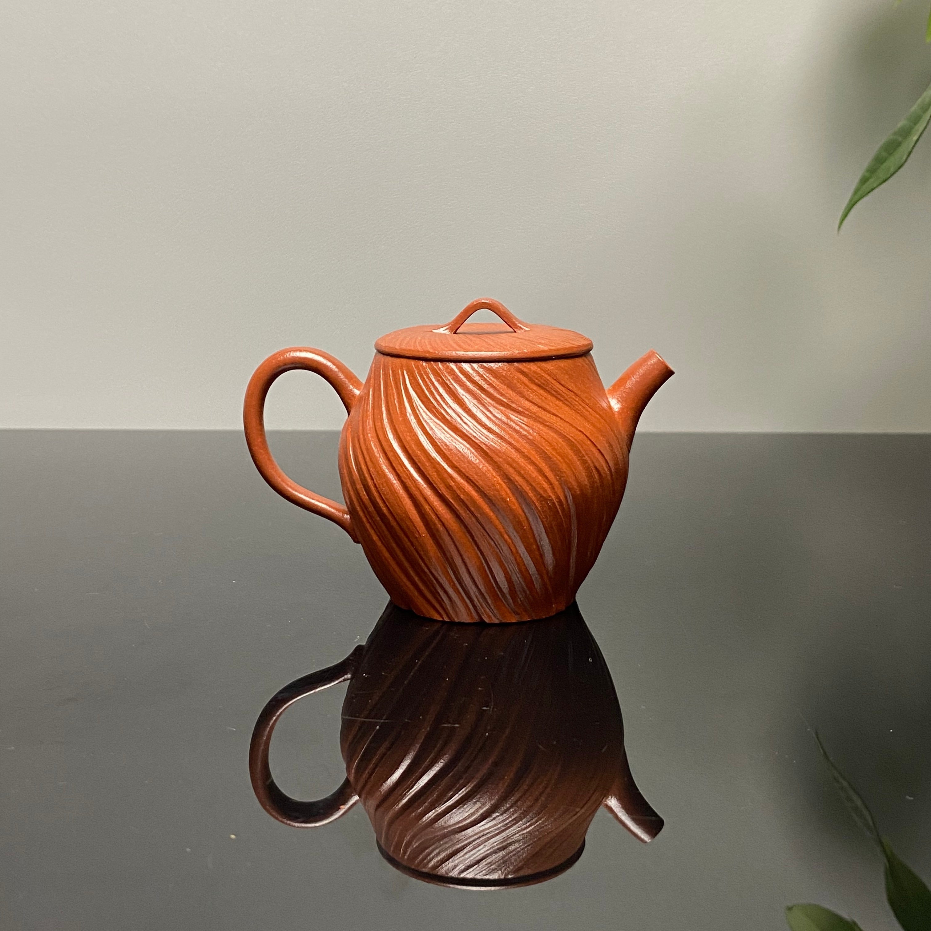 Shi Lai Yun Zhuan 150cc - Yixing Handmade Teapot 江苏宜兴