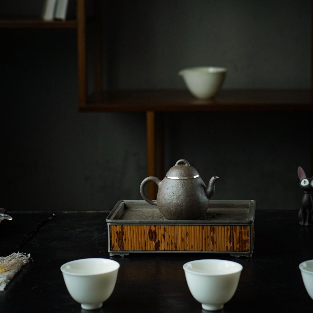 Long Dan 100cc - Yixing Handmade Teapot 江苏宜兴