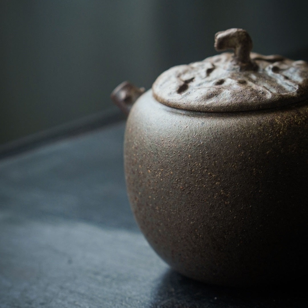 Xiao Shi Zi 90cc - Yixing Handmade Teapot 江苏宜兴