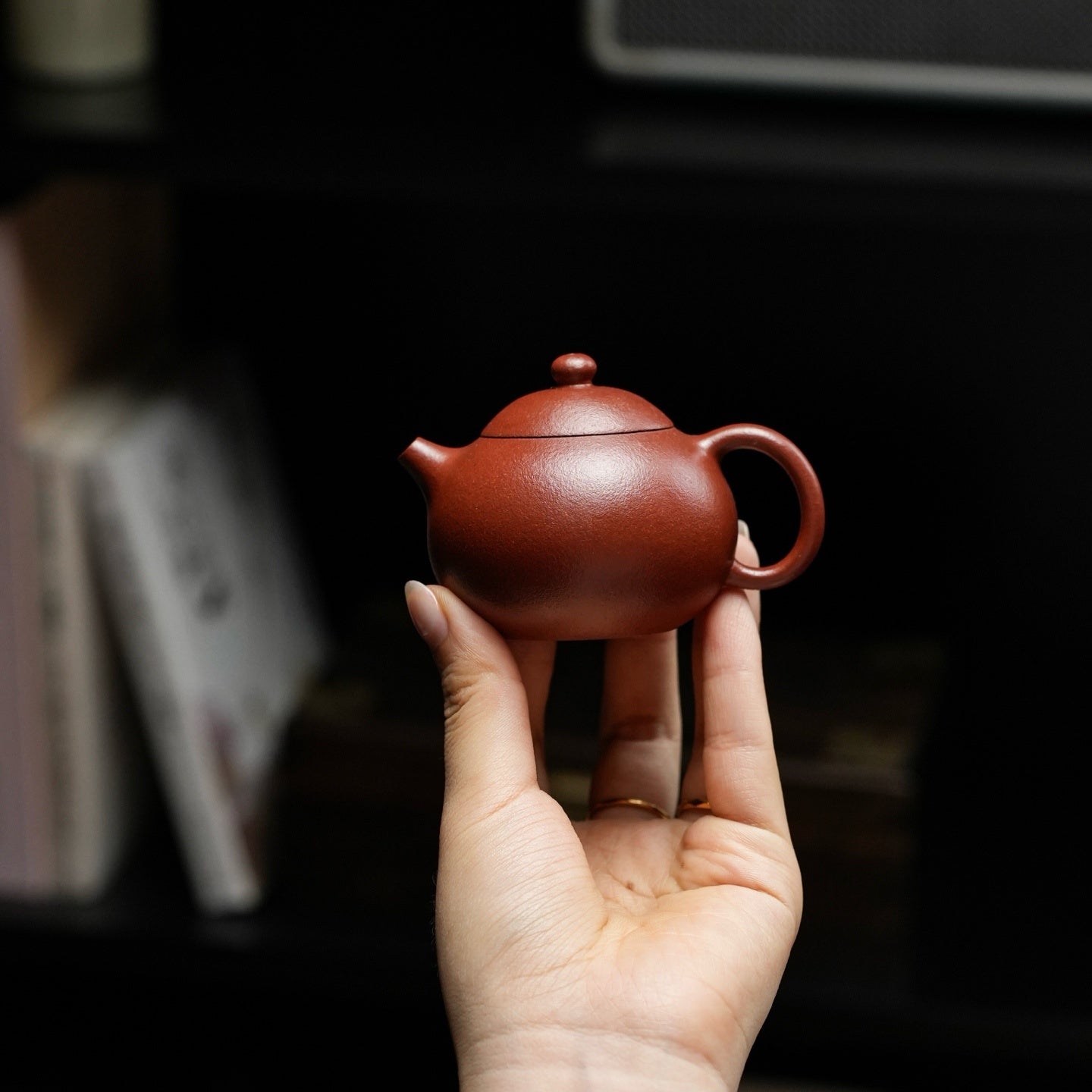 Wen Dan 80cc - Yixing Handmade Teapot 江苏宜兴