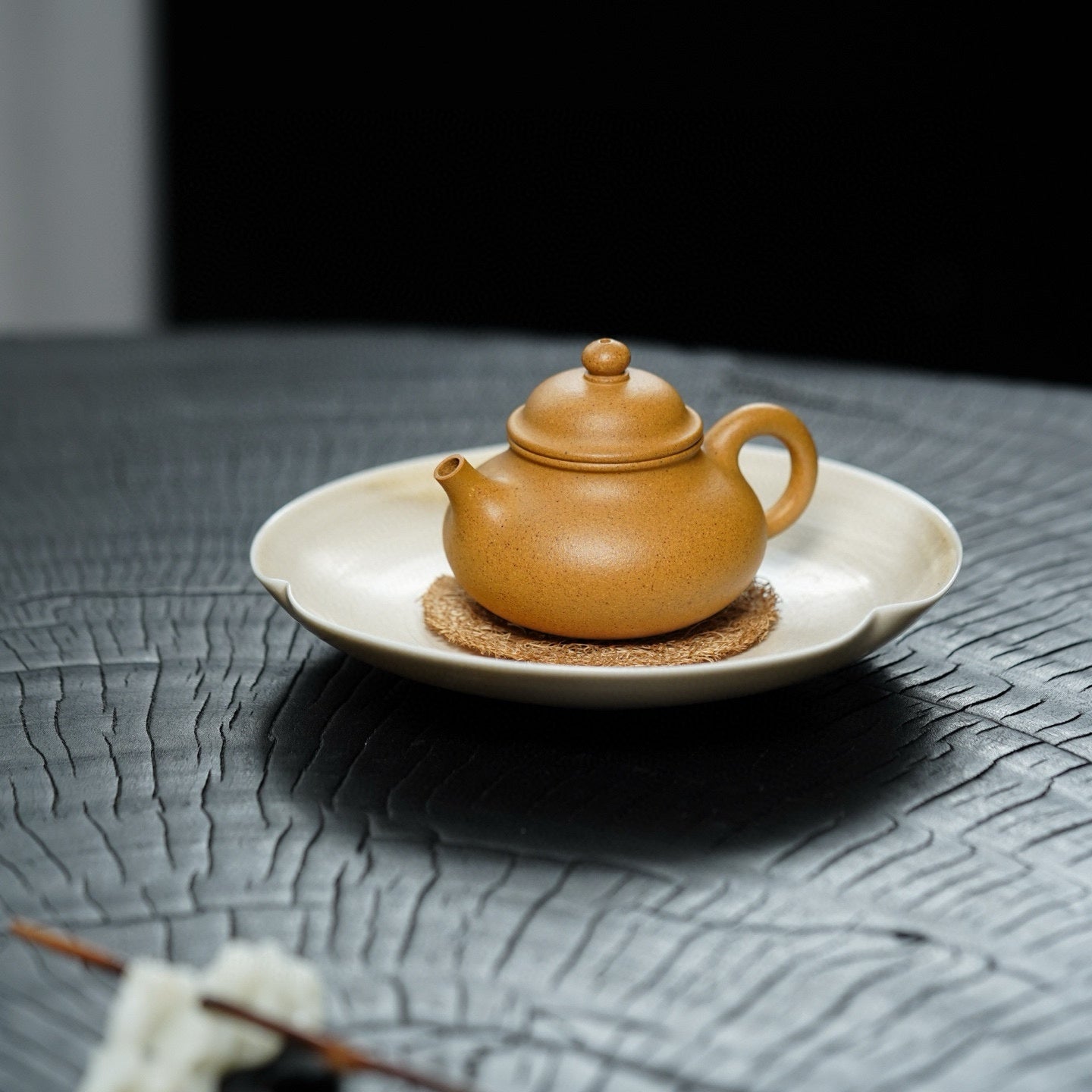 Rong Tian 90cc - Yixing Handmade Teapot 江苏宜兴