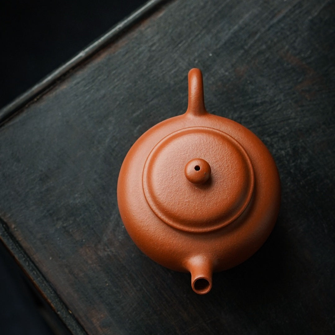 Gong Zhu 130cc - Yixing Handmade Teapot 江苏宜兴