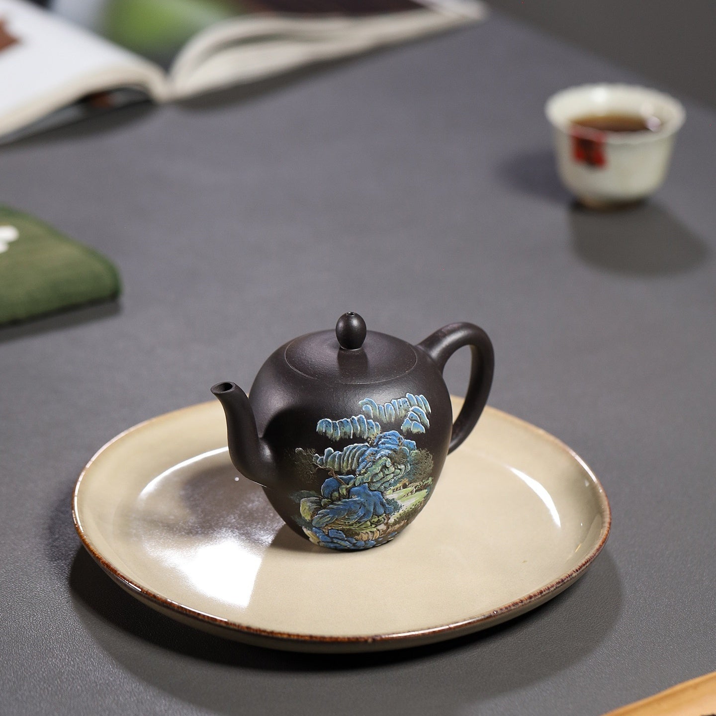 Mei Ren Jian 200cc - Yixing Handmade Teapot 江苏宜兴