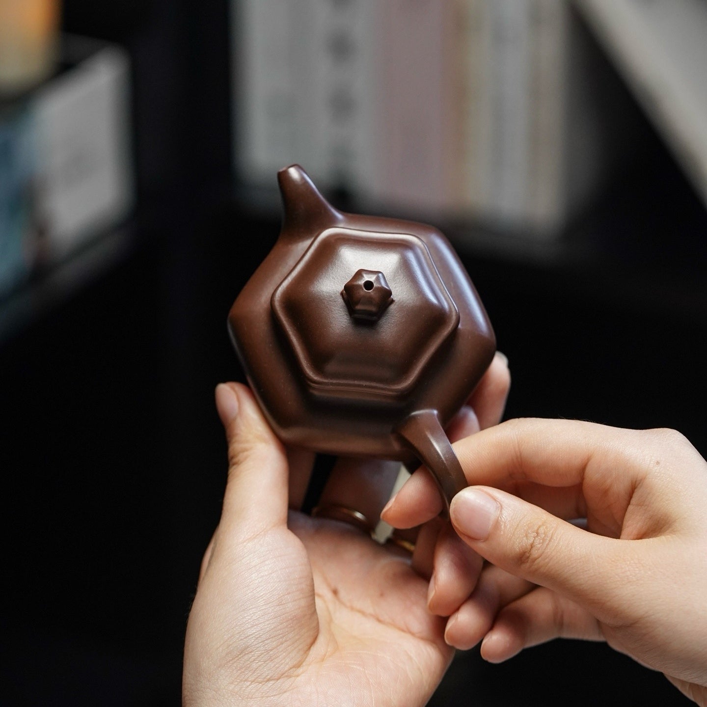 Xiao Lian Zi 118cc - Yixing Handmade Teapot 江苏宜兴