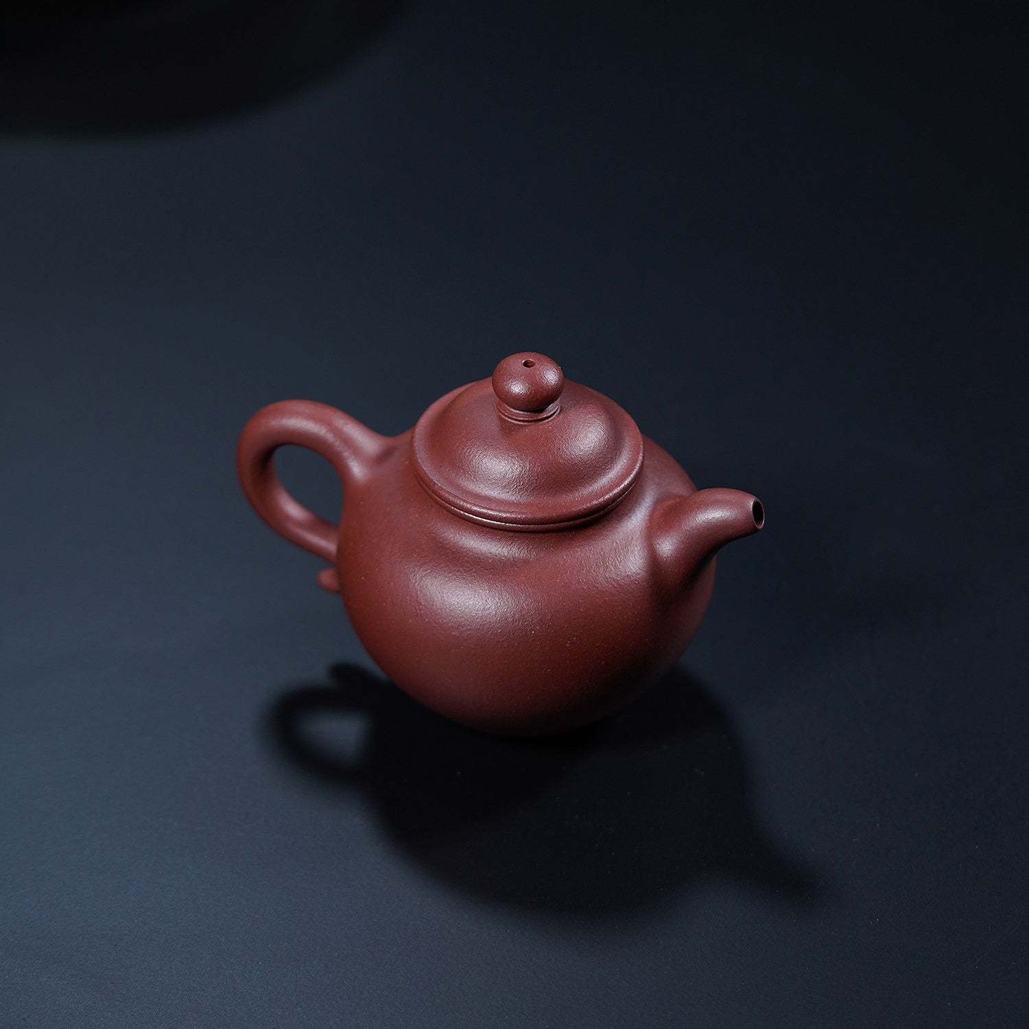 Lian Zi 200cc - Yixing Handmade Teapot 江苏宜兴