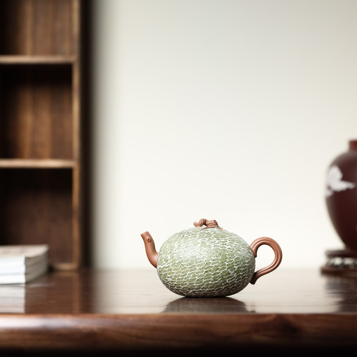 Ha Mi Gua 175cc - Yixing Handmade Teapot 江苏宜兴