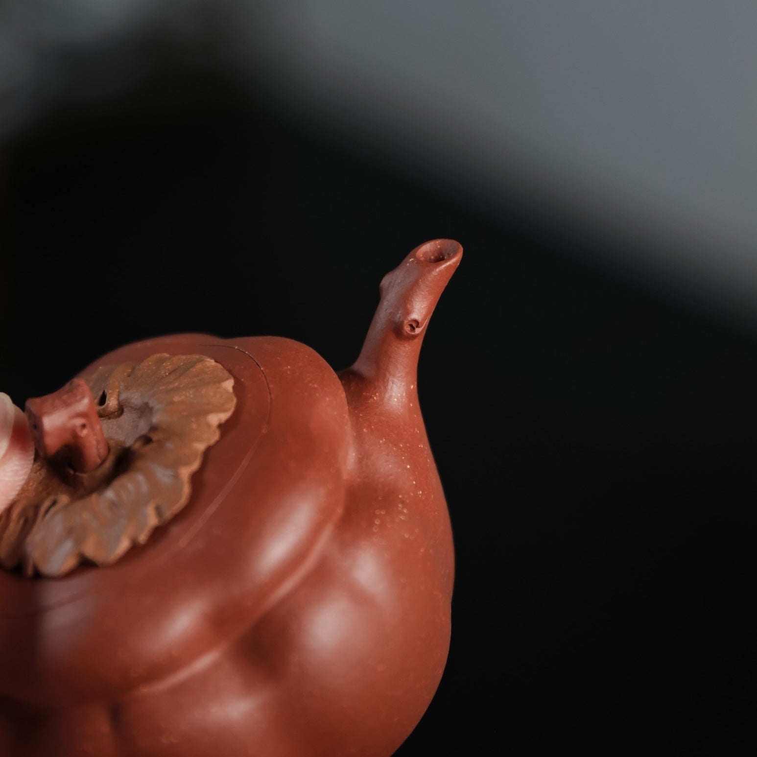 Ji Shi 125cc - Yixing Handmade Teapot 江苏宜兴