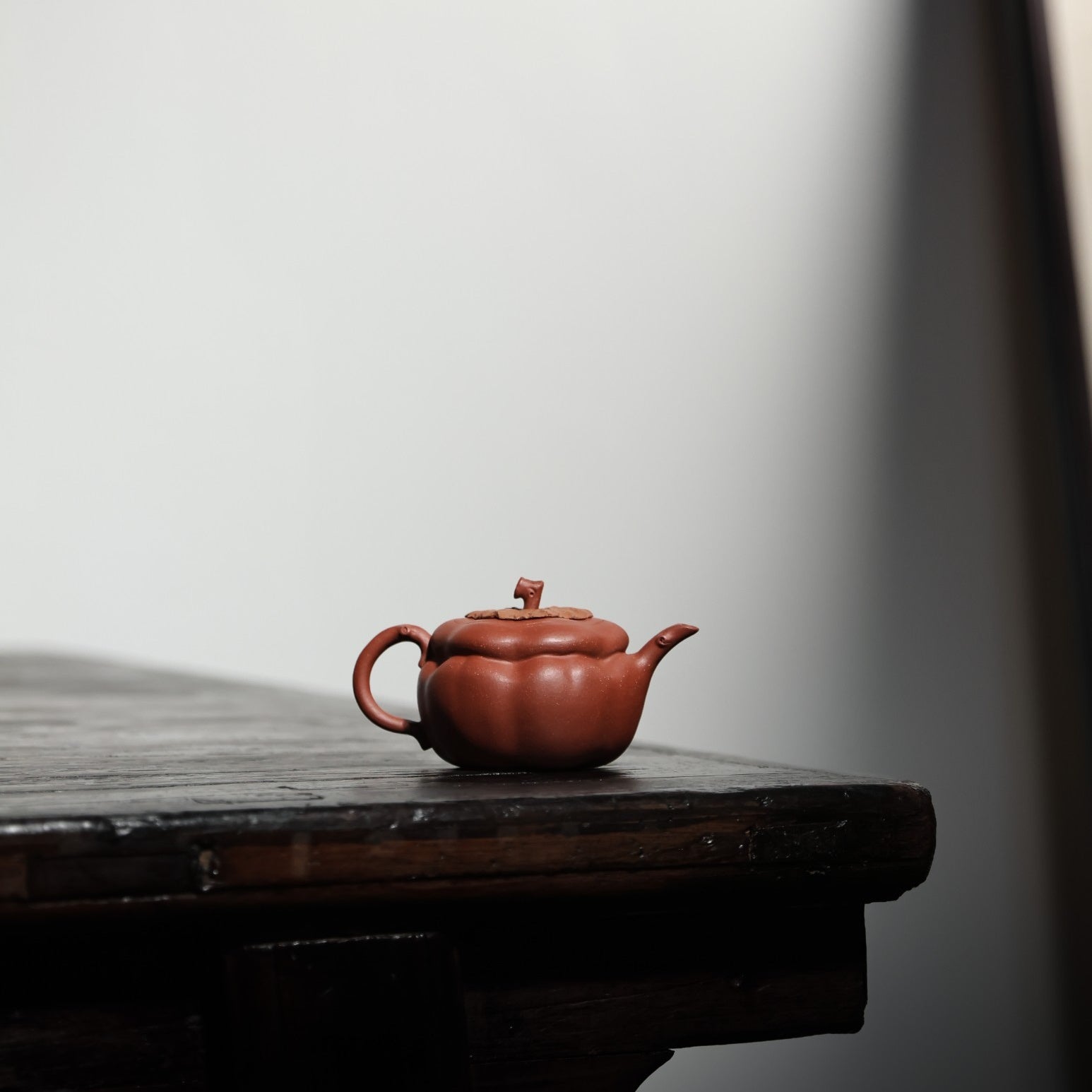 Ji Shi 125cc - Yixing Handmade Teapot 江苏宜兴