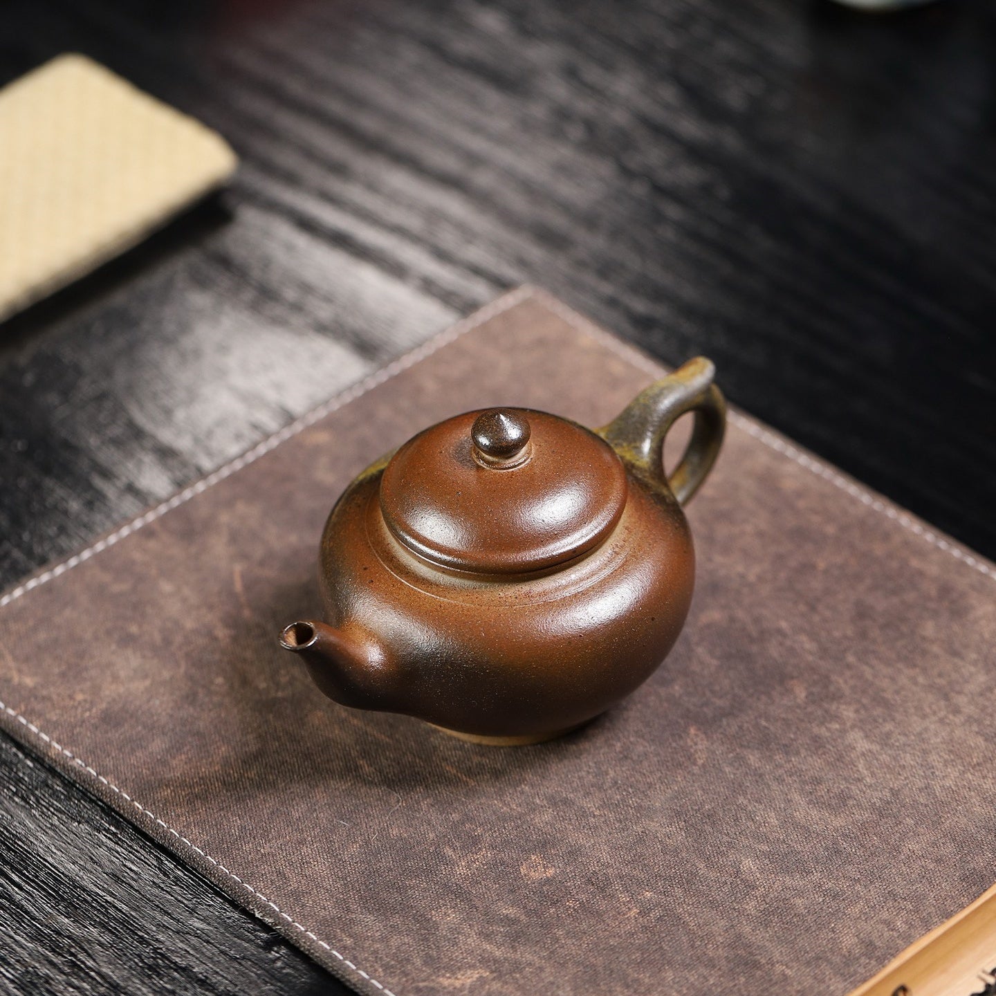Xiao Ying 230cc - Yixing Handmade Teapot 江苏宜兴