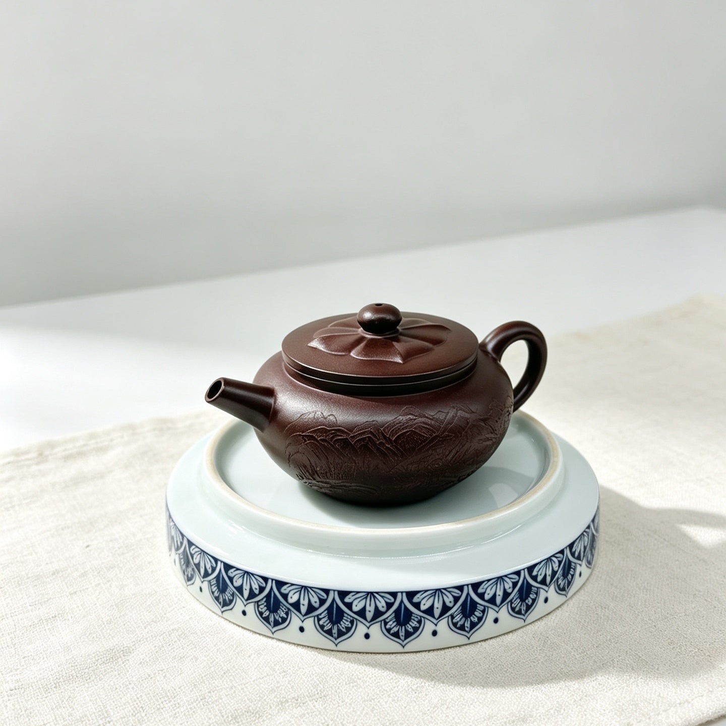Gu Yun Lian Hua 200cc - Yixing Handmade Teapot 江苏宜兴