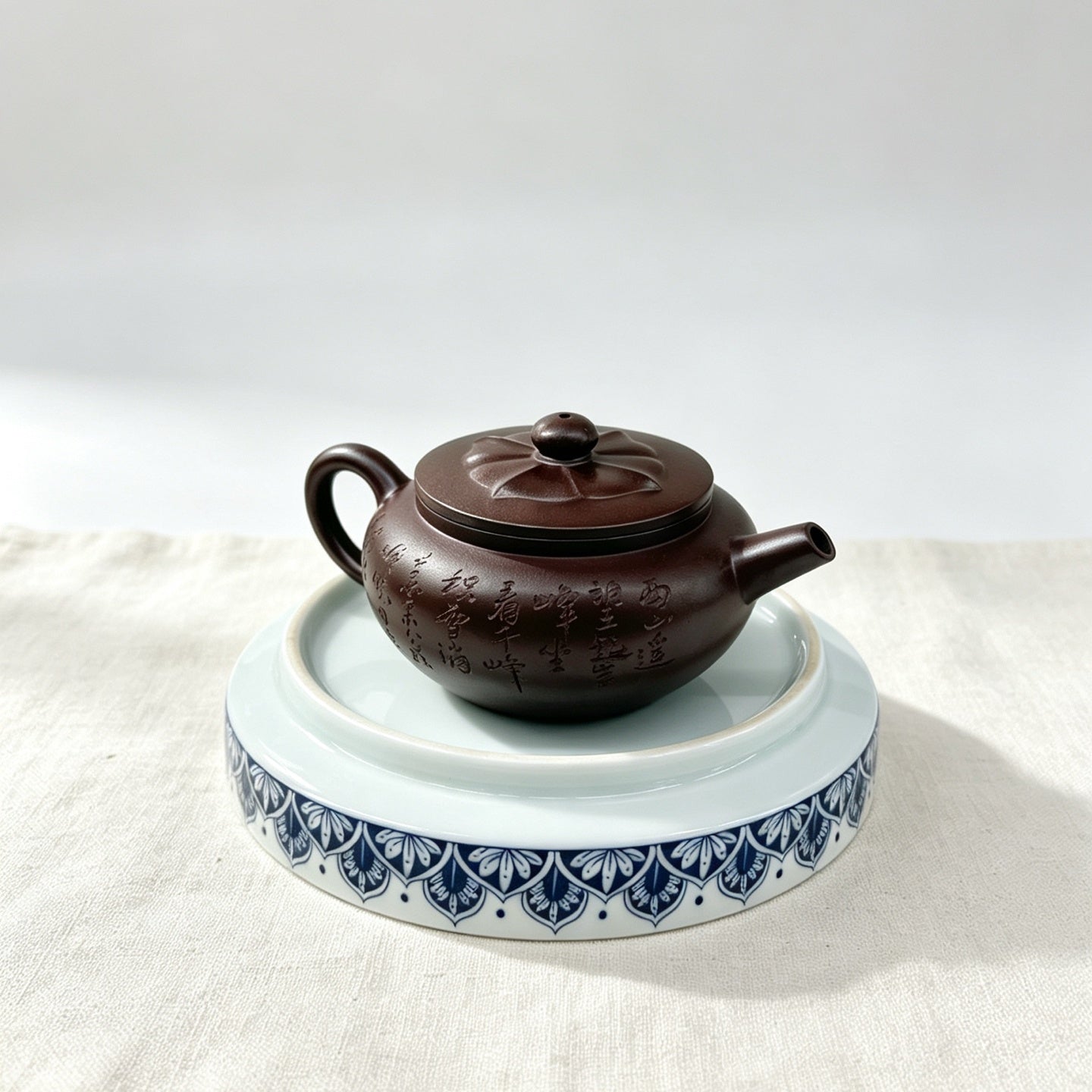Gu Yun Lian Hua 200cc - Yixing Handmade Teapot 江苏宜兴
