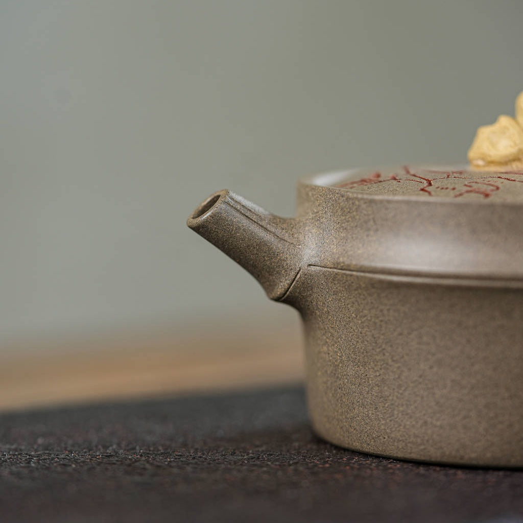 You Shi 140cc - Yixing Handmade Teapot 江苏宜兴