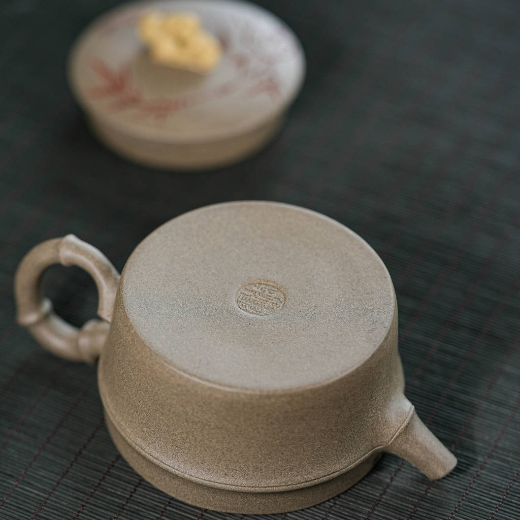 You Shi 140cc - Yixing Handmade Teapot 江苏宜兴