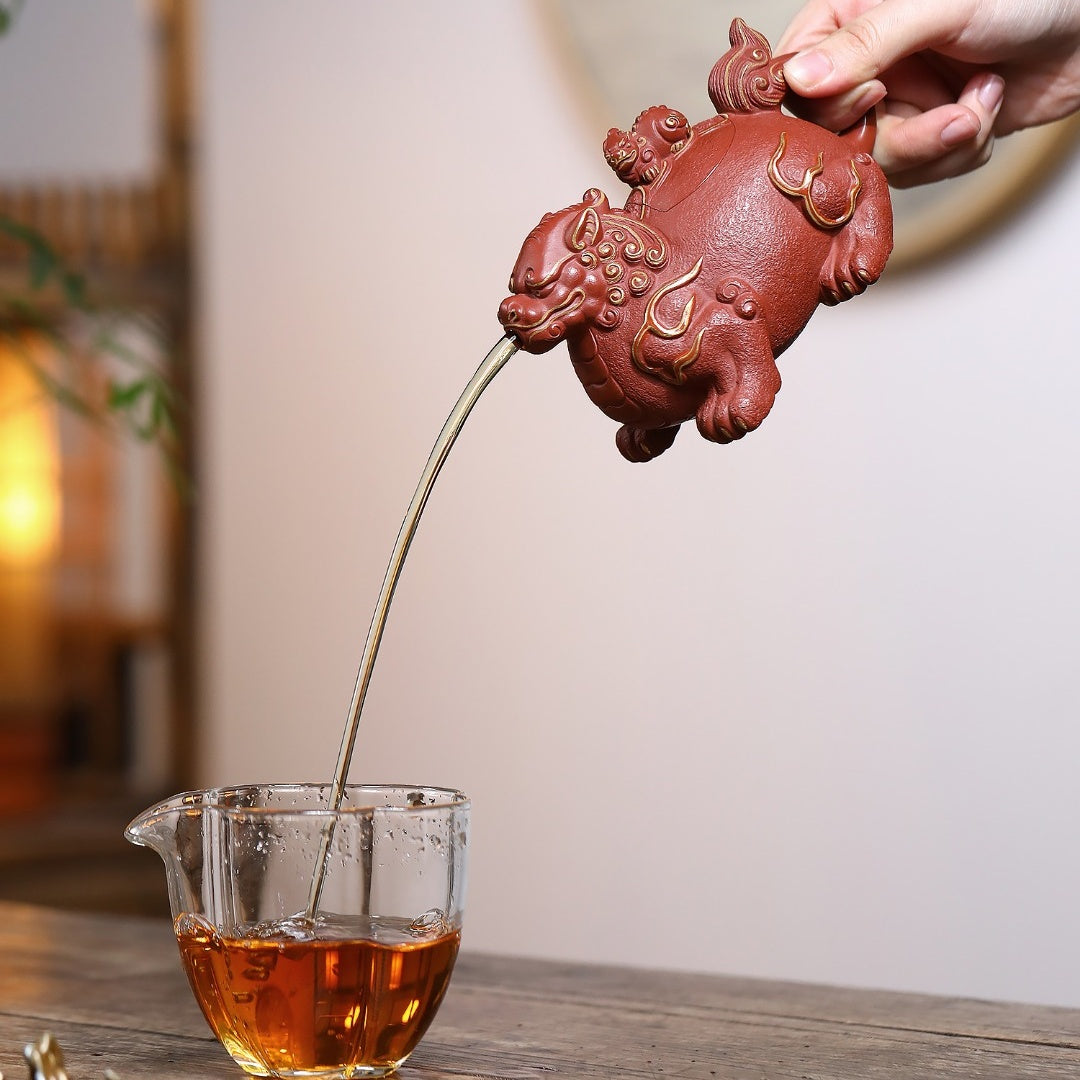 Qi Lin 240cc - Yixing Handmade Teapot 江苏宜兴