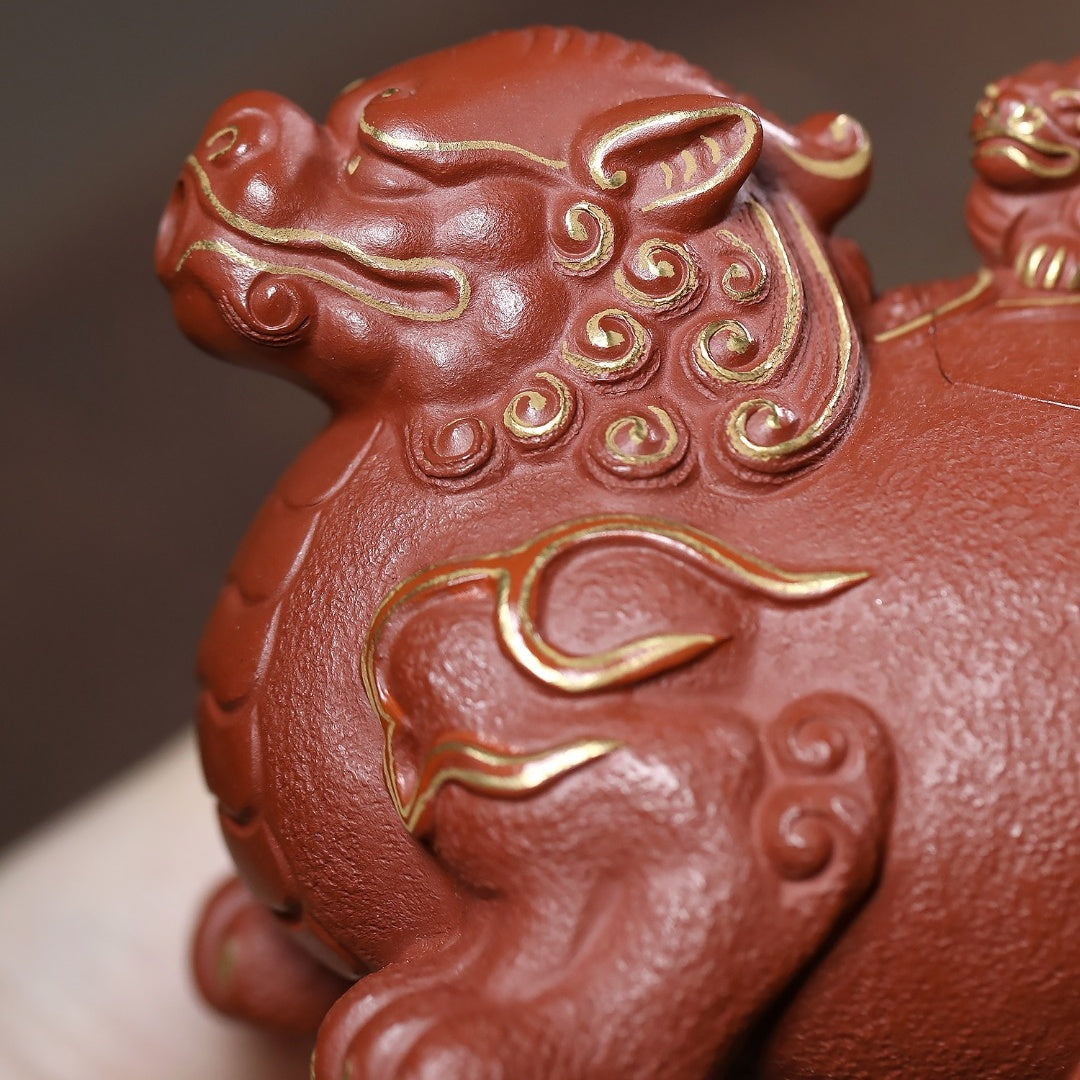 Qi Lin 240cc - Yixing Handmade Teapot 江苏宜兴
