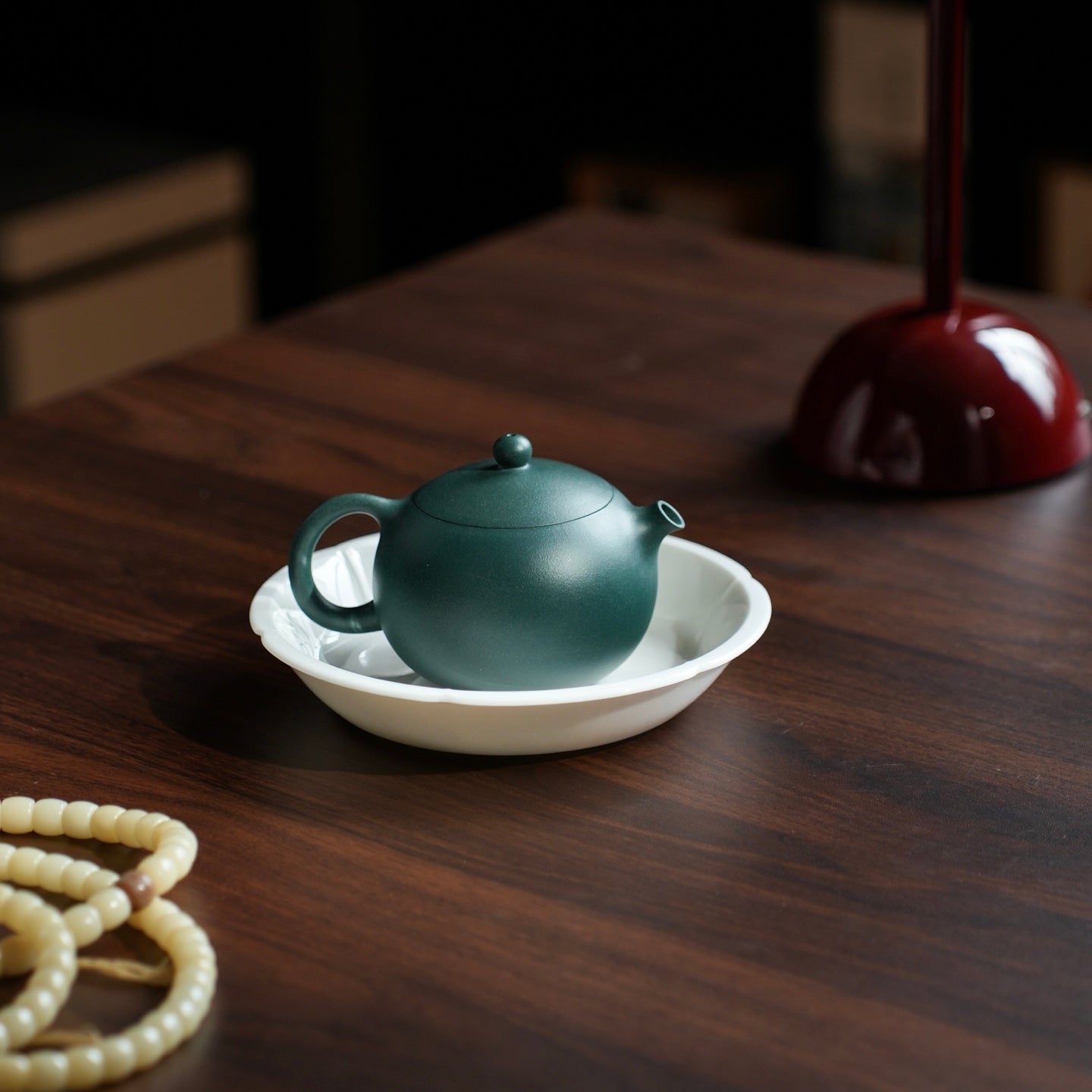 Mei Ren Xi Shi 180cc - Yixing Handmade Teapot 江苏宜兴